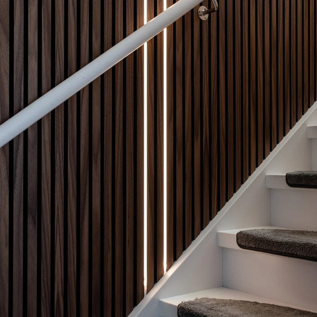 AkuLight® PRO: Smart-LED Lys til Akustikpaneler